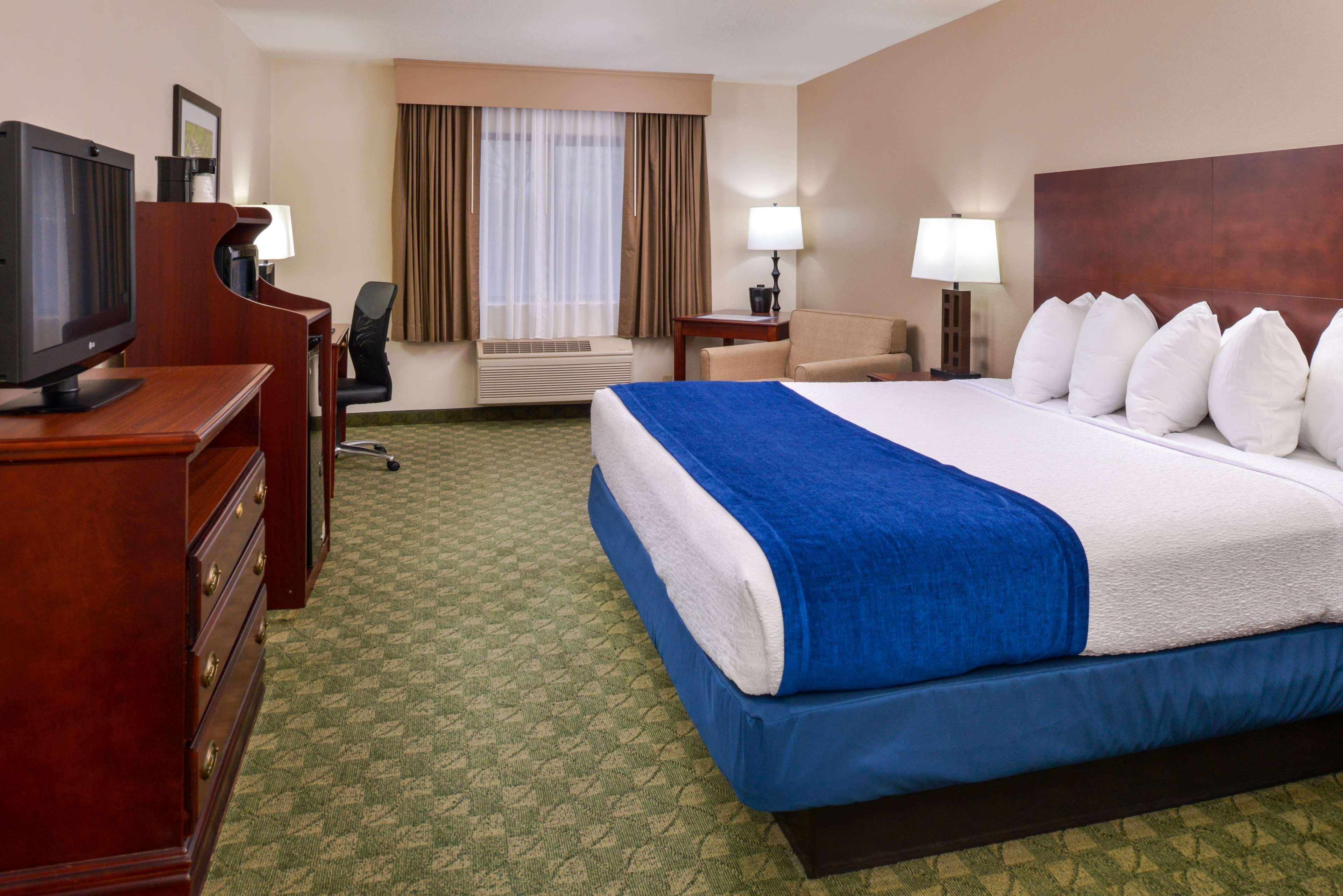 Best Western Big Spring Lodge Neosho Bagian luar foto