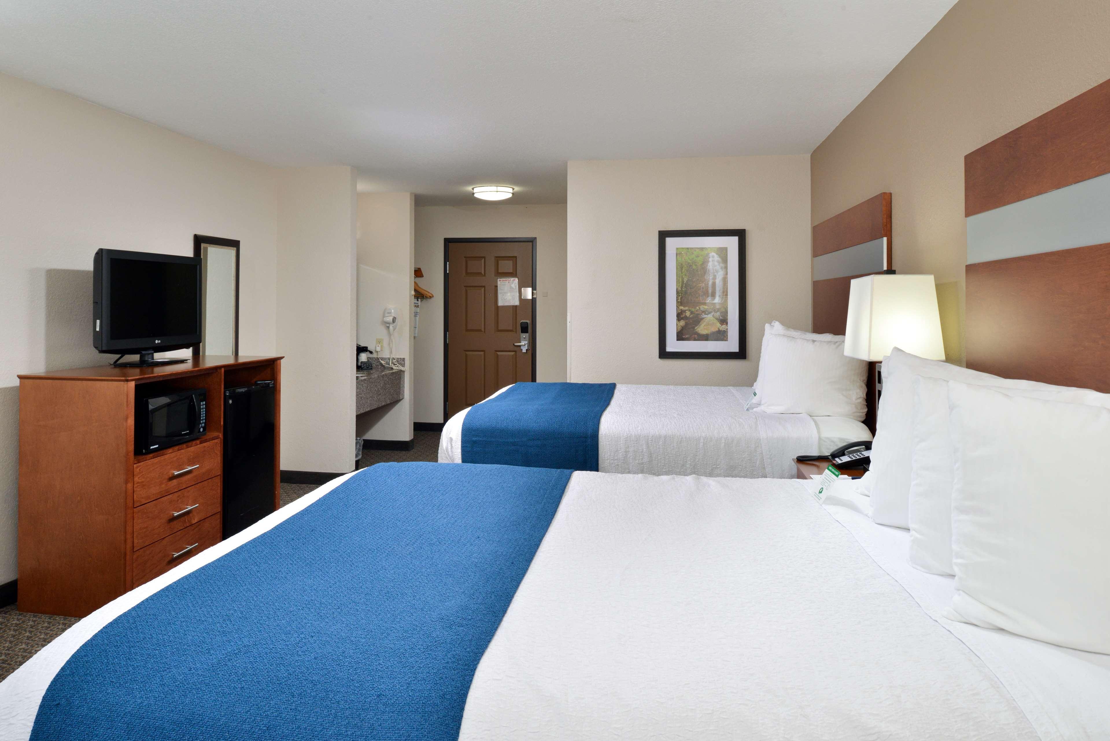 Best Western Big Spring Lodge Neosho Bagian luar foto