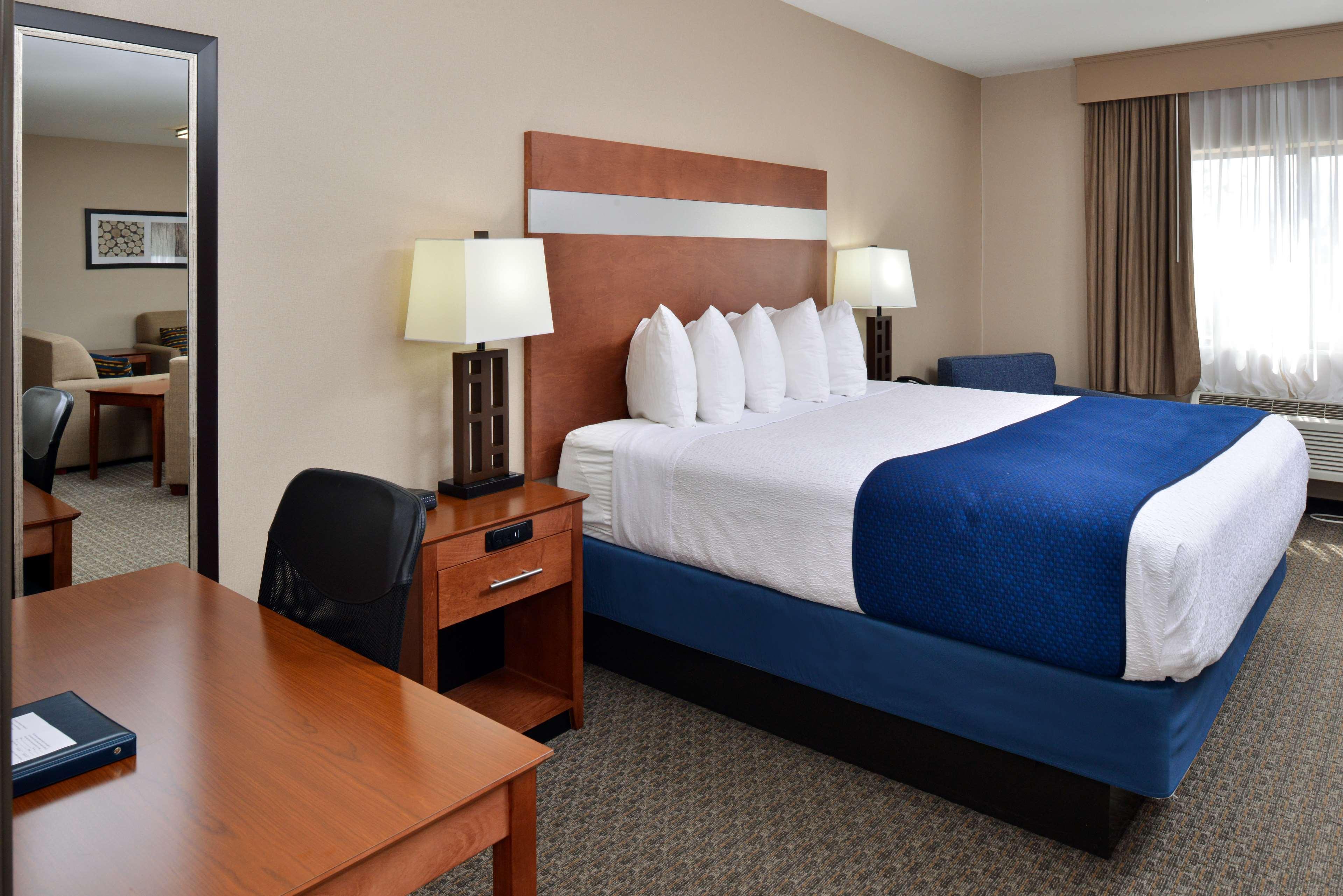 Best Western Big Spring Lodge Neosho Bagian luar foto