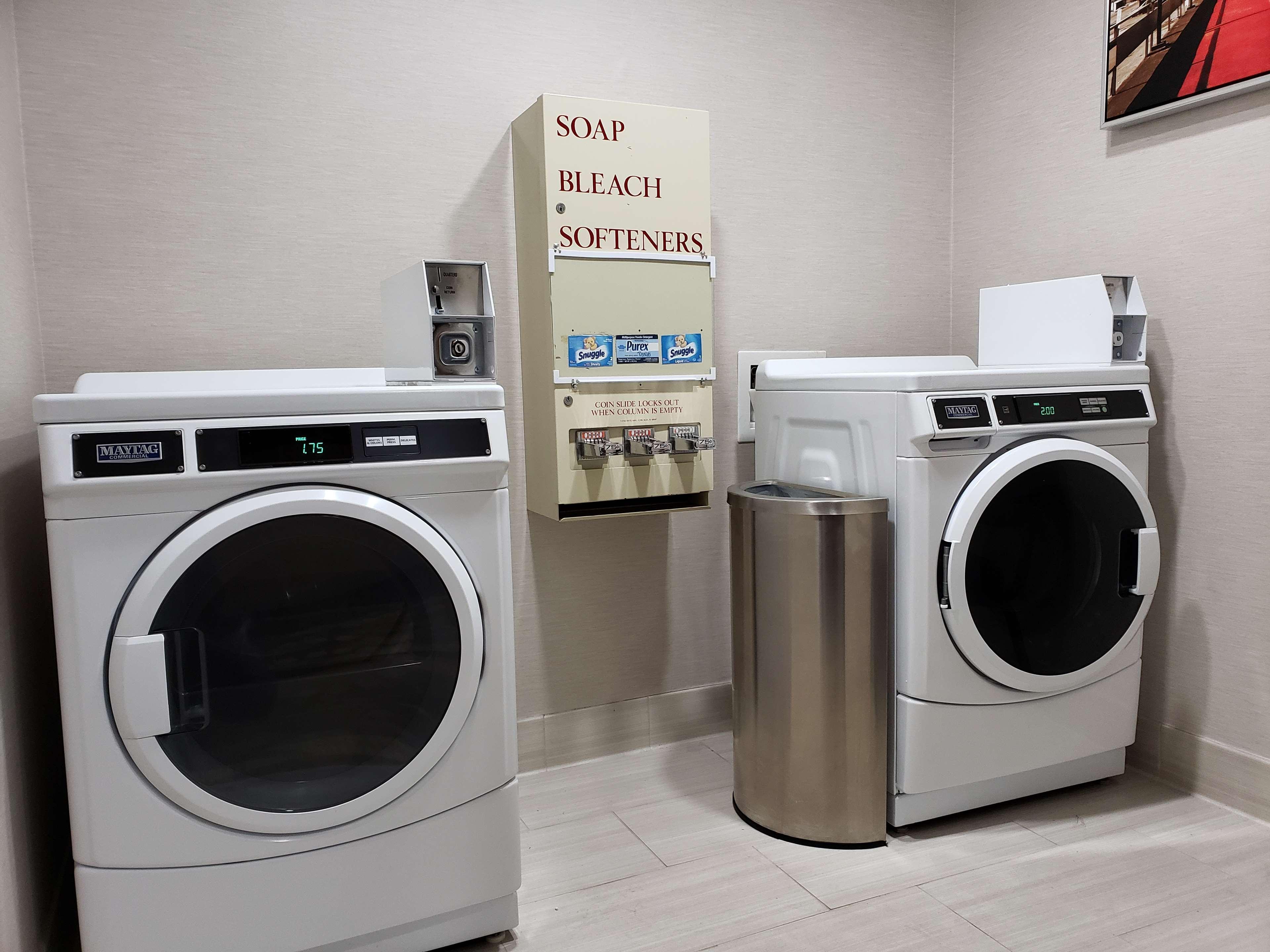 Best Western Big Spring Lodge Neosho Bagian luar foto
